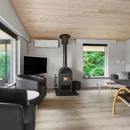 Lovely In With Sauna Casa de Férias *