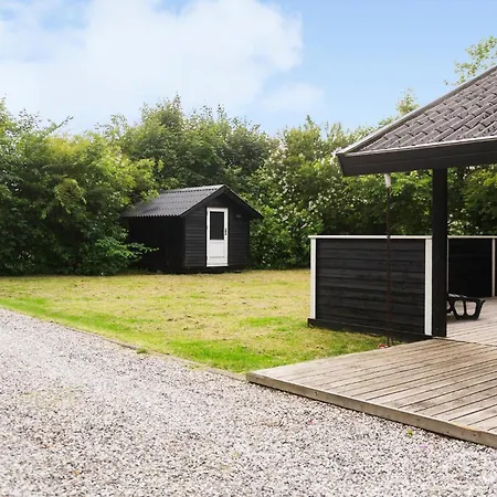 Casa de Férias Lovely In With Sauna Hemmet